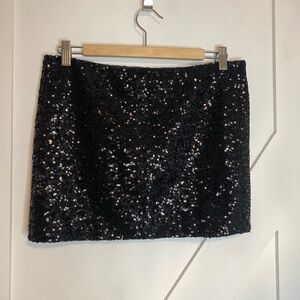 NWTs Muse - Black sequin mini skirt - size medium
